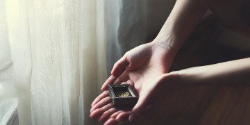 拥抱把给我一究竟是哪首歌？