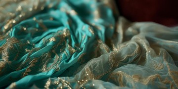 你看看身上的衣和裳出自哪首歌?